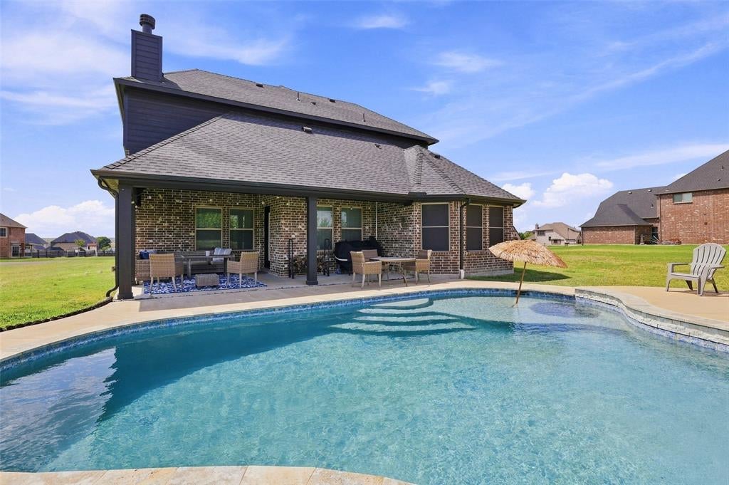 1056 Hickory Lane — photo