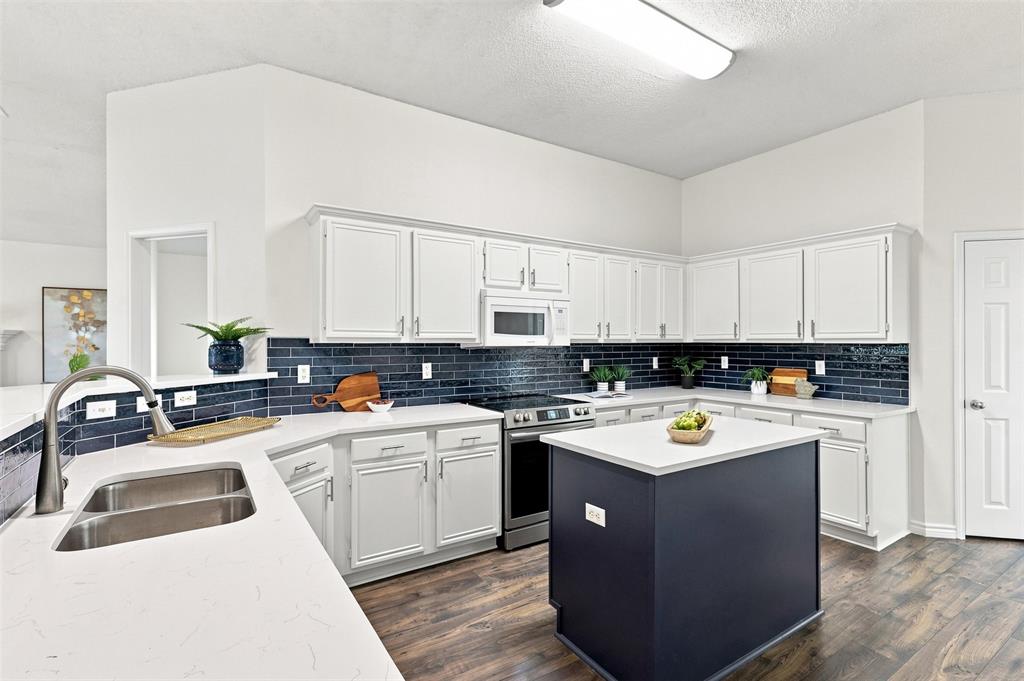 1110 Harvard Lane — photo