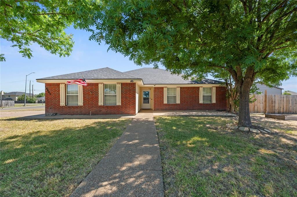 10805 Snow Pea Drive — photo