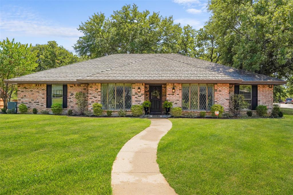 2323 Brookside Drive — photo