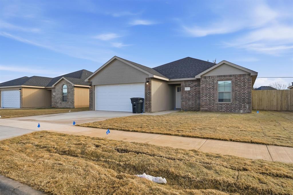 447 Waterloo Drive — photo