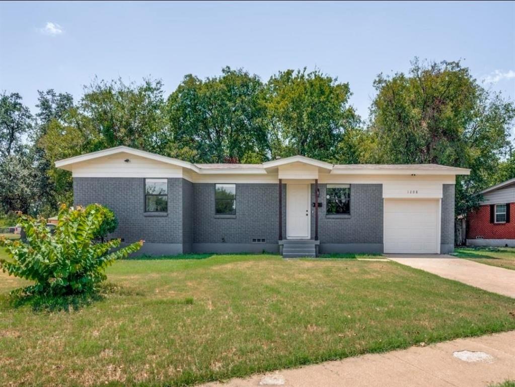 1208 Savage Drive — photo