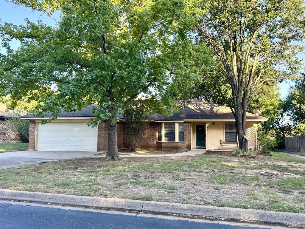713 Owens Drive — photo