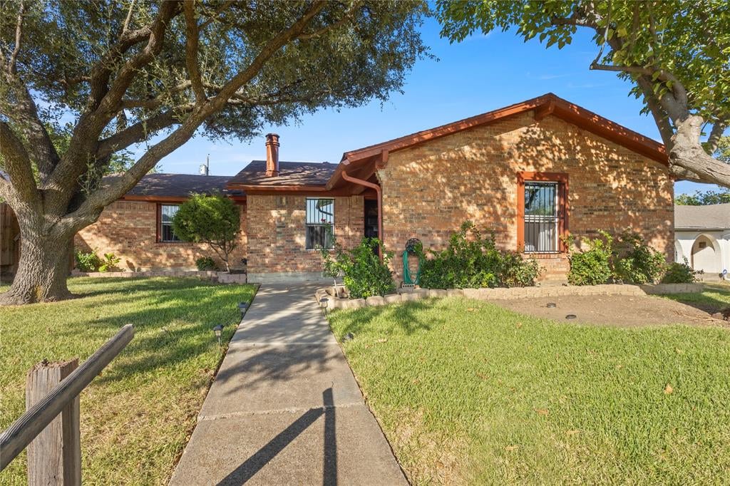 1646 Savage Drive — photo