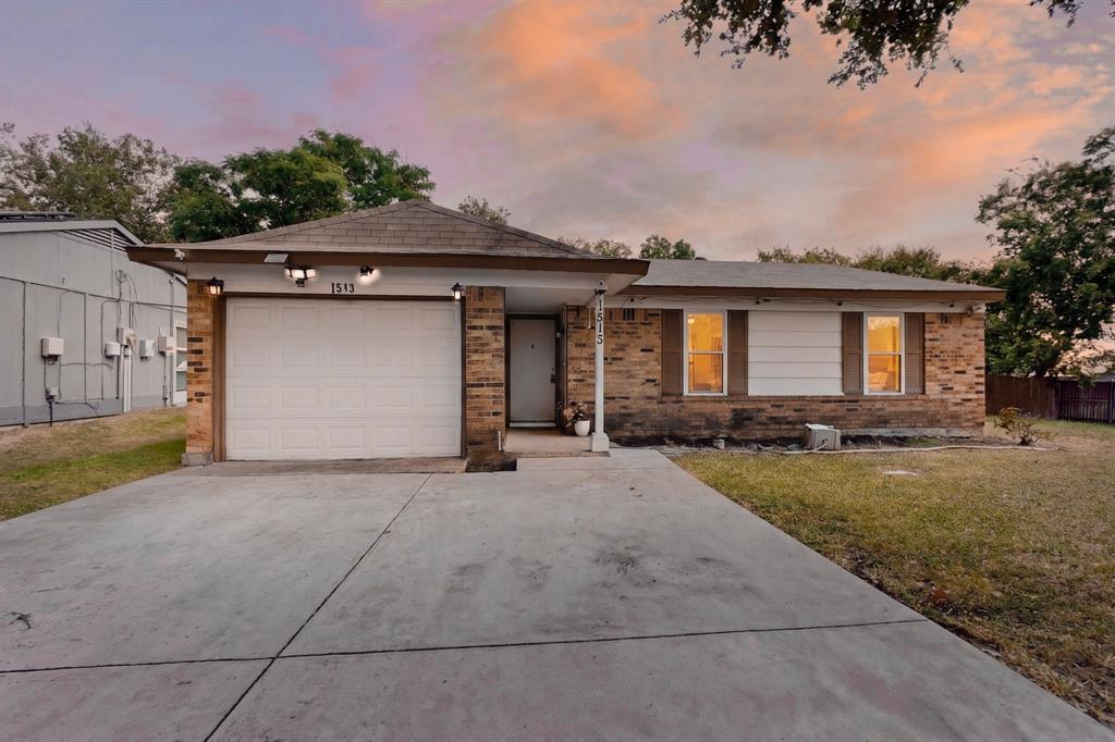 1513 Pelican Court — photo