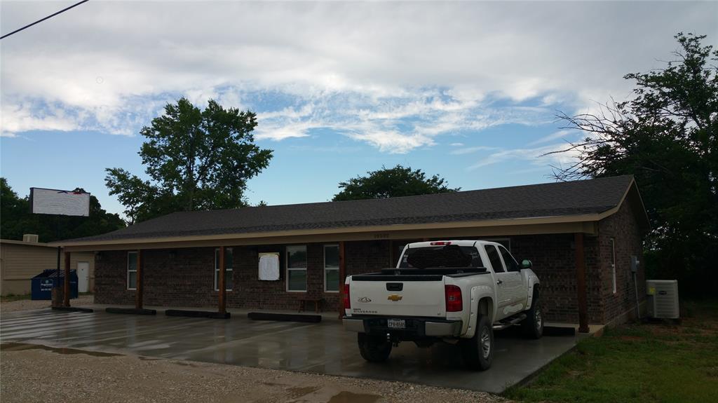 10502 Mineral Wells Highway — photo