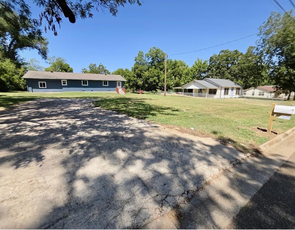 208 Miller Street — photo
