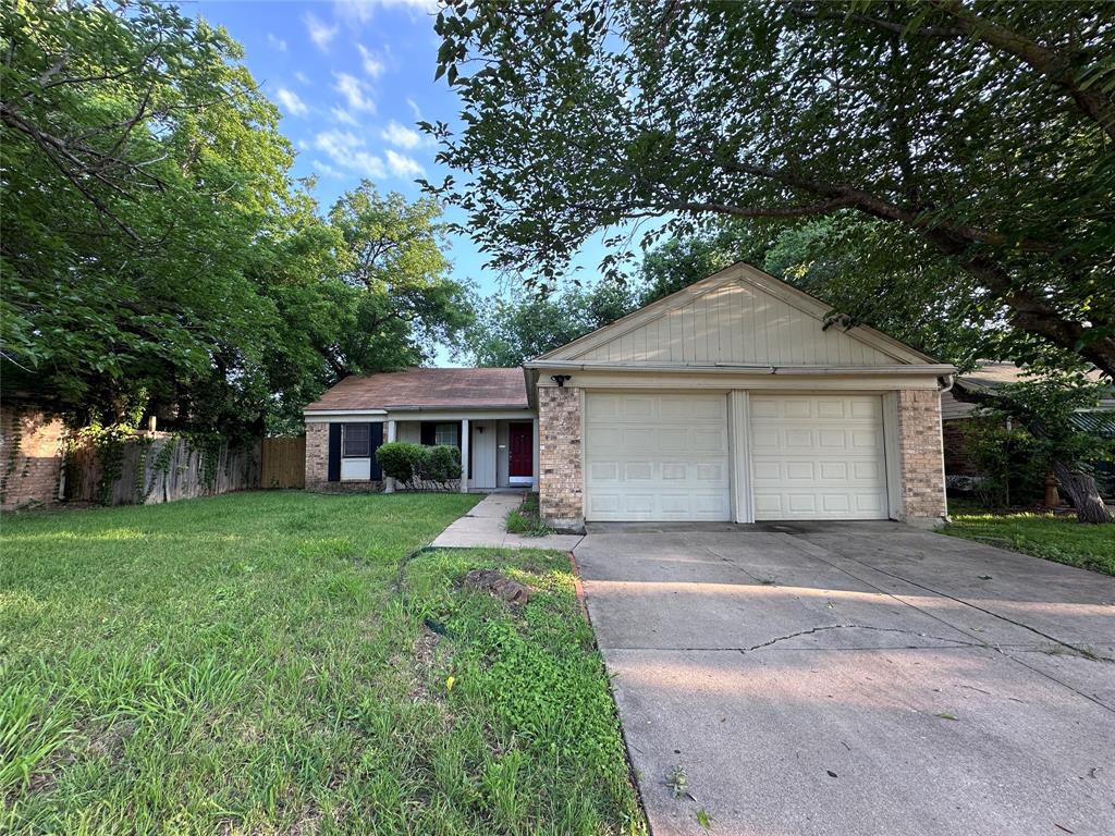 4620 China Rose Drive — photo