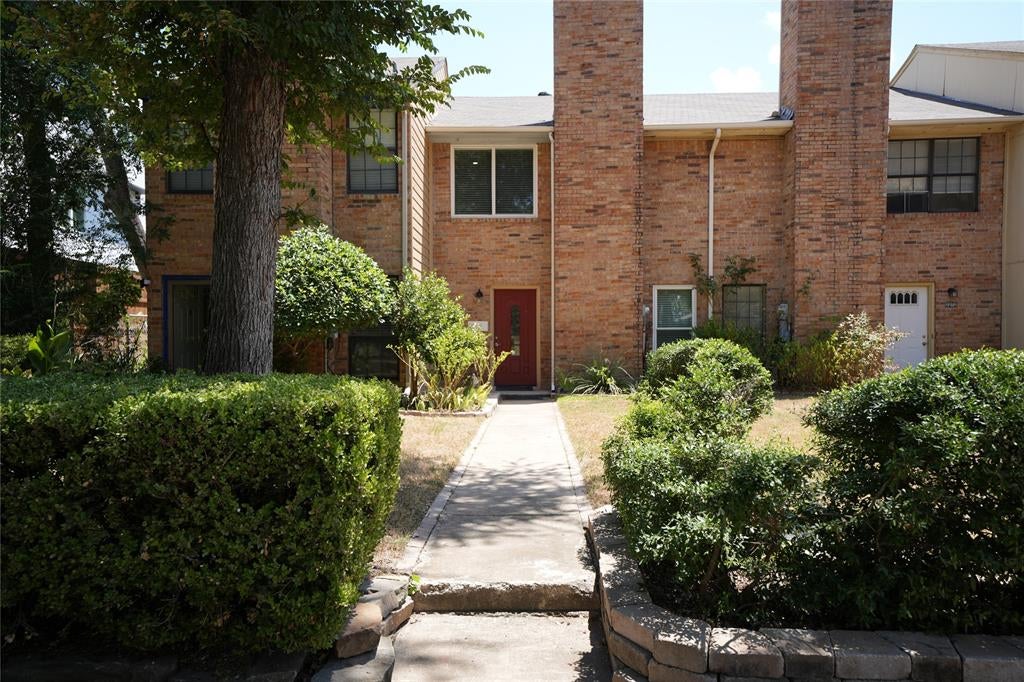 2276 Colony Court — photo