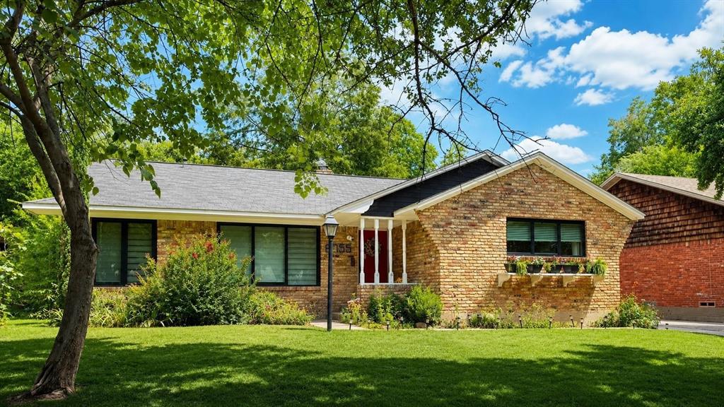 6755 E Mockingbird Lane — photo