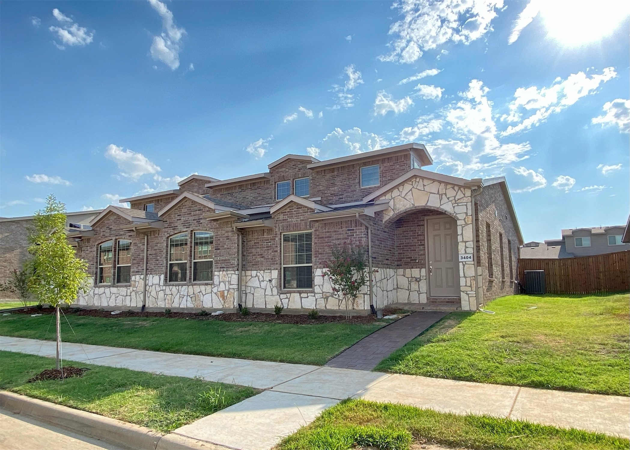 3404 Solana Circle — photo