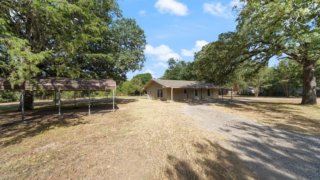 1320 Johnson Lane — photo