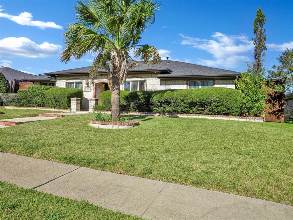 3015 Kensington Drive — photo