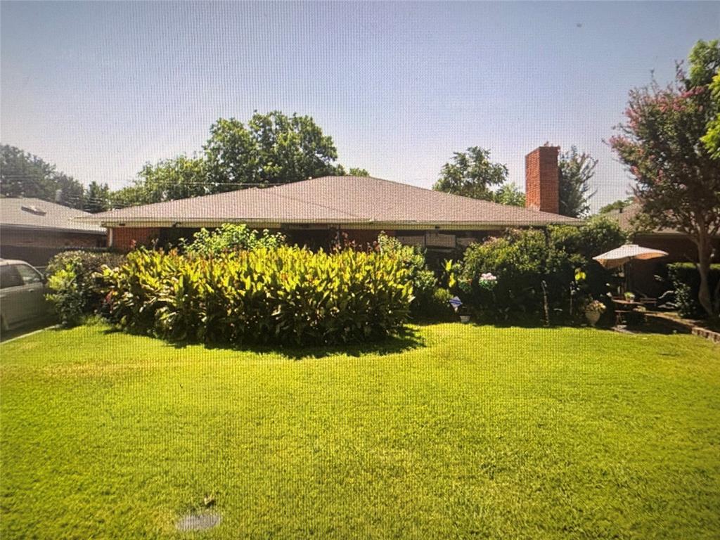 9416 Overlake Drive — photo