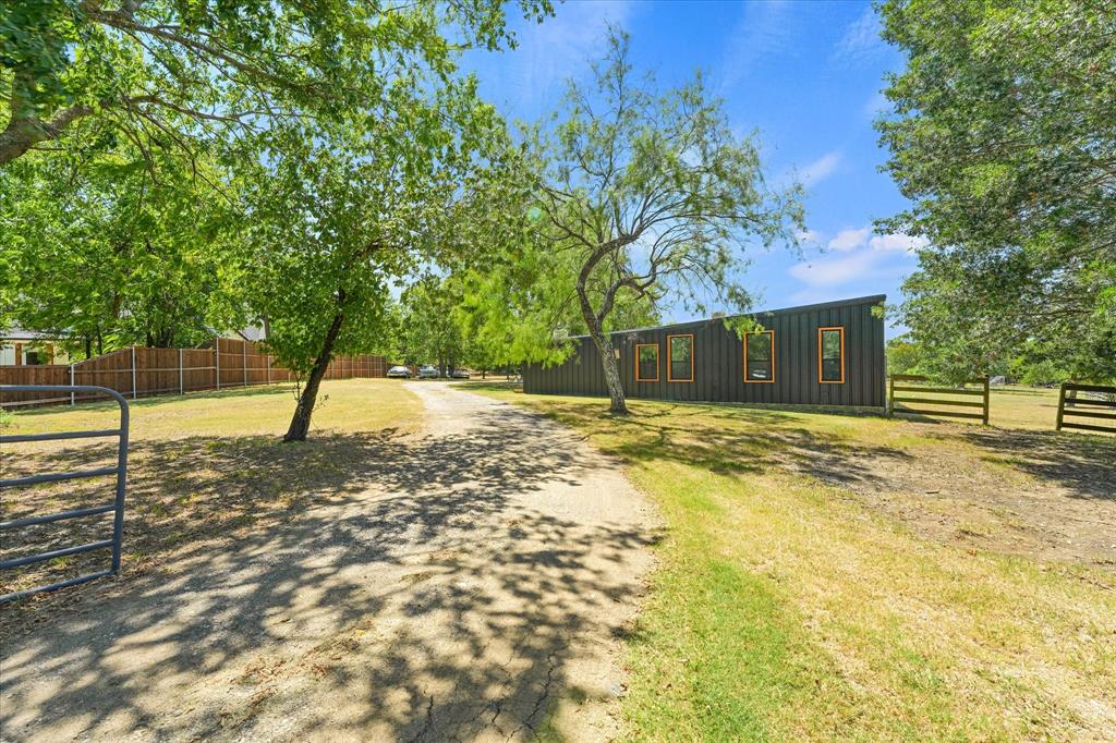 9732 Mackenzie Brook — photo