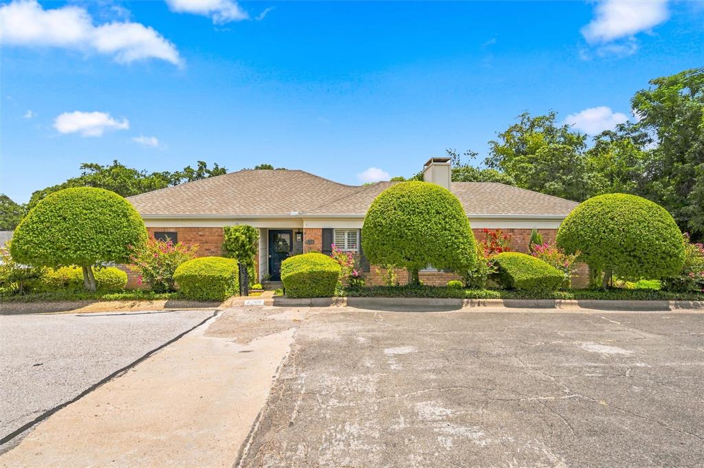 3209 Creekwood Circle — photo
