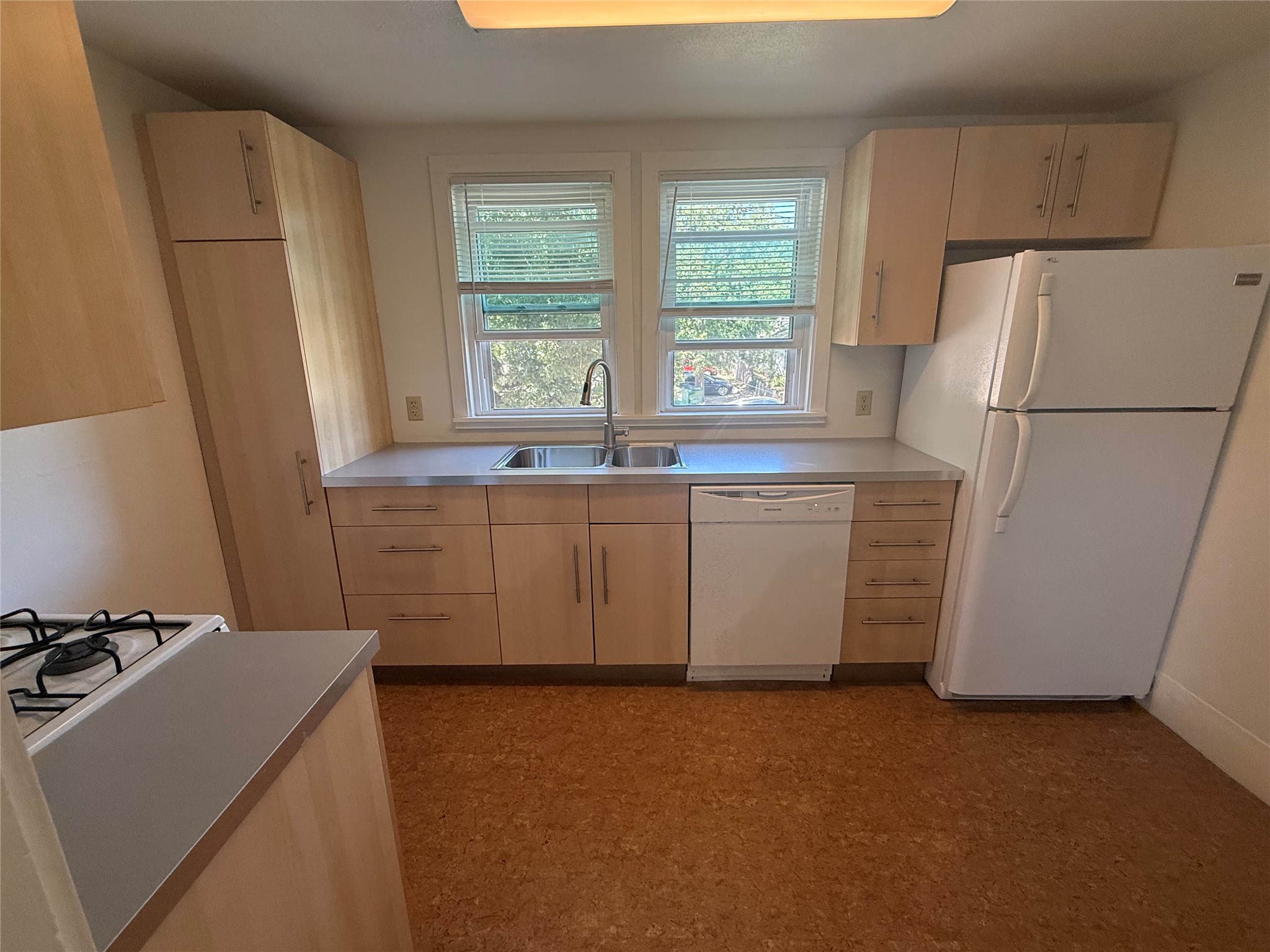 715 W Hickory a4 — photo
