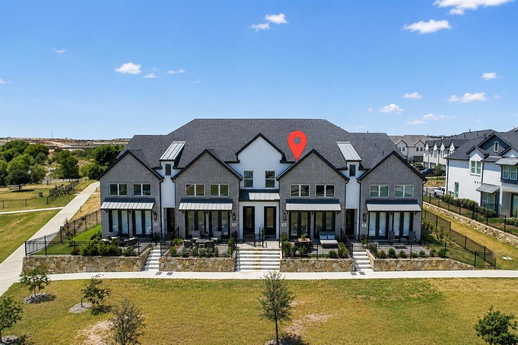 2205 Wayfield Lane — photo