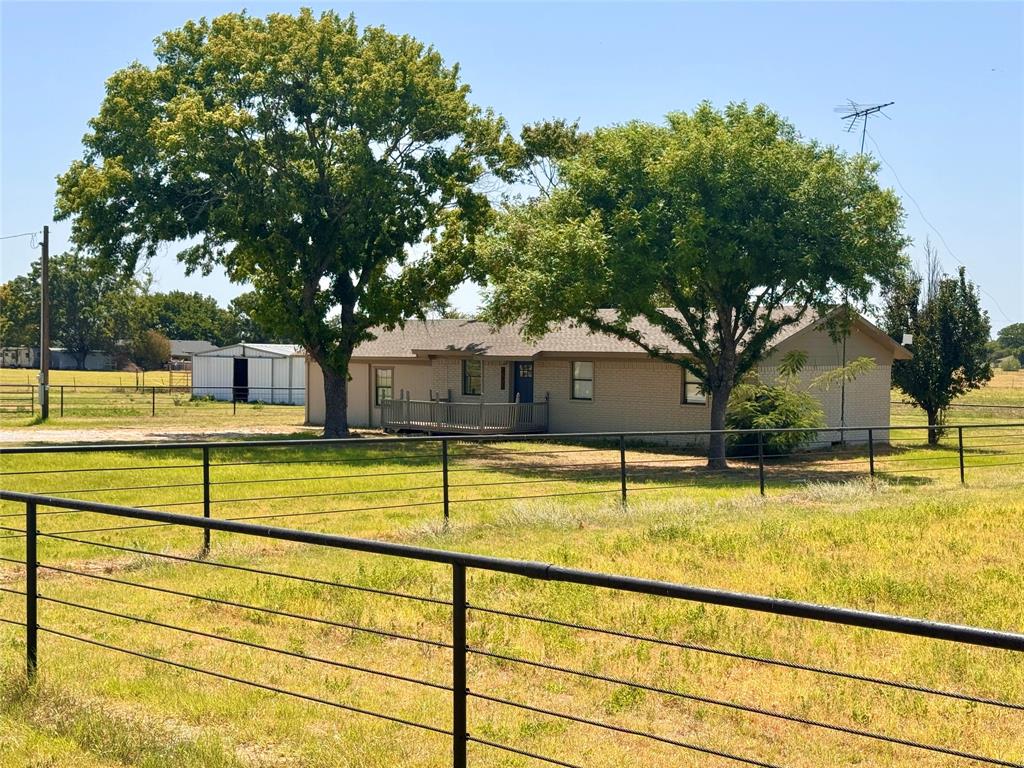 207 County Road 3214 — photo