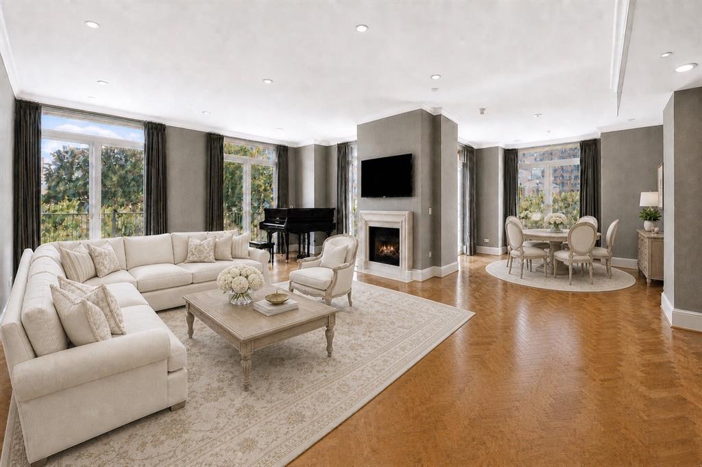 3505 Turtle Creek 4E — photo