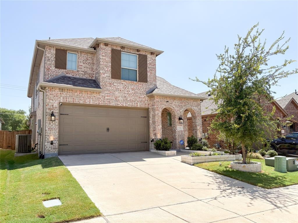 1741 Horseshoe Lane — photo