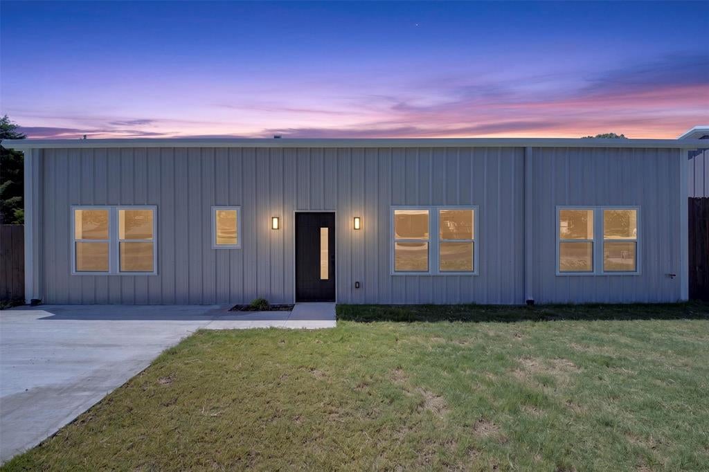 5293 County Road 921 — photo