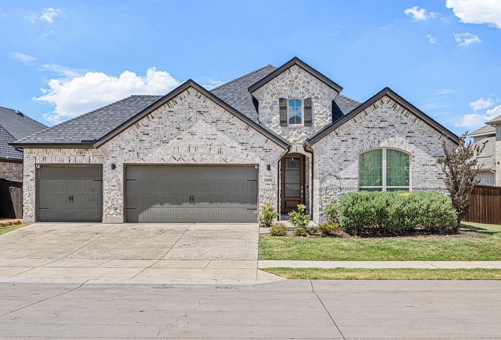 1009 Skyflower Lane — photo