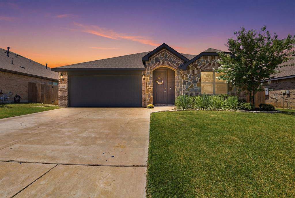 1032 Fairfax Drive — photo
