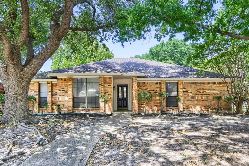 734 Swallow Drive — photo