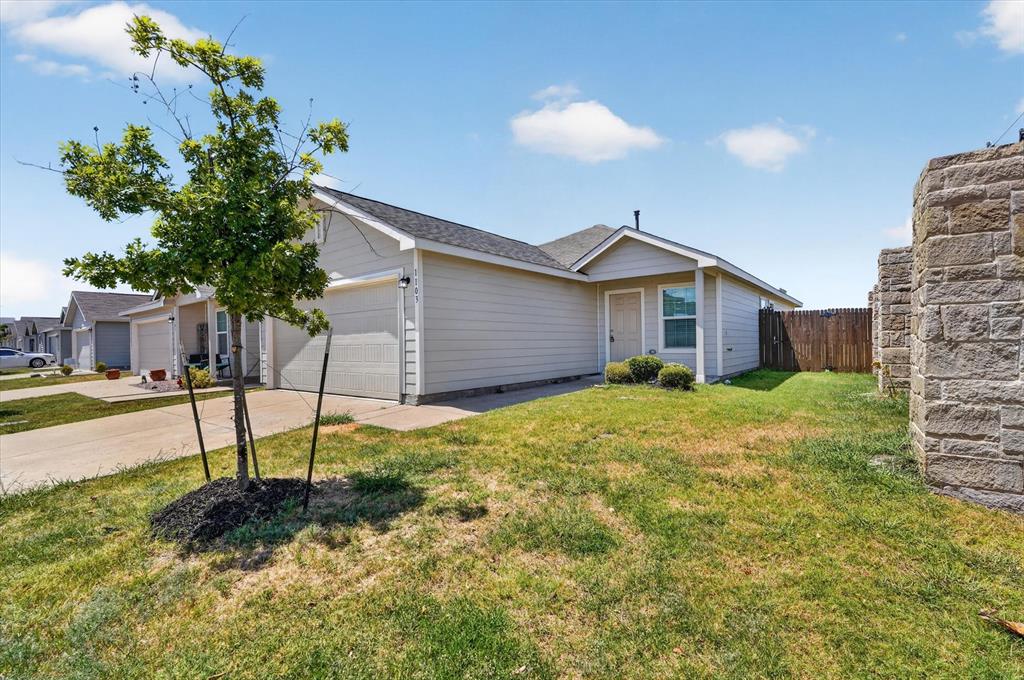 1103 Avalon Drive — photo