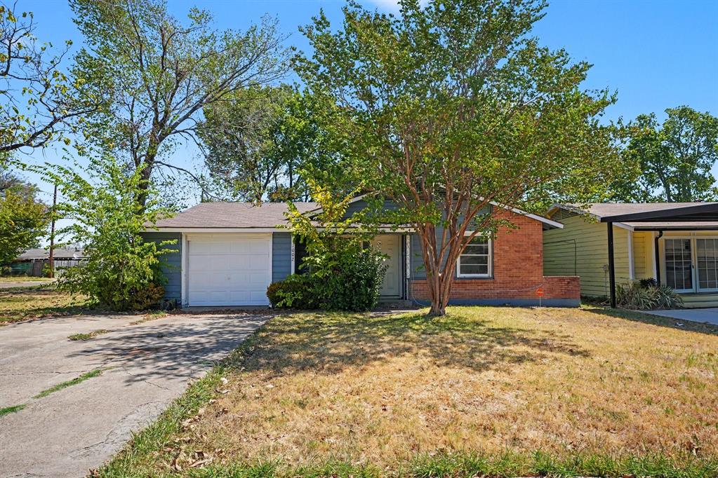 1002 Pampa Drive — photo