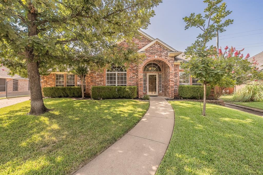 8152 Vine Wood Drive — photo