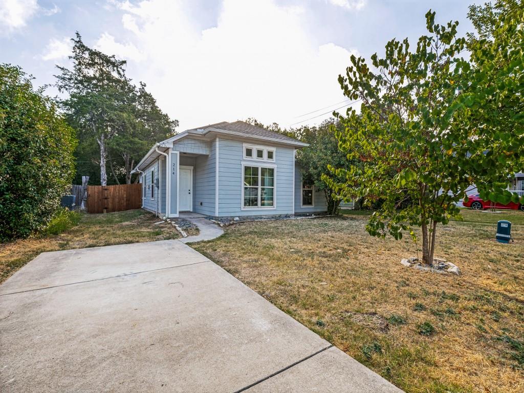 214 Lewis Street — photo