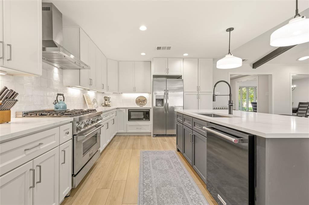 4224 High Summit Drive — photo