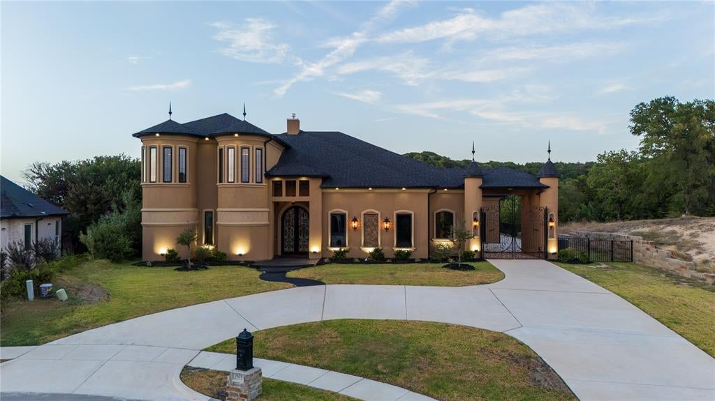 2621 Whispering Oaks Cove — photo