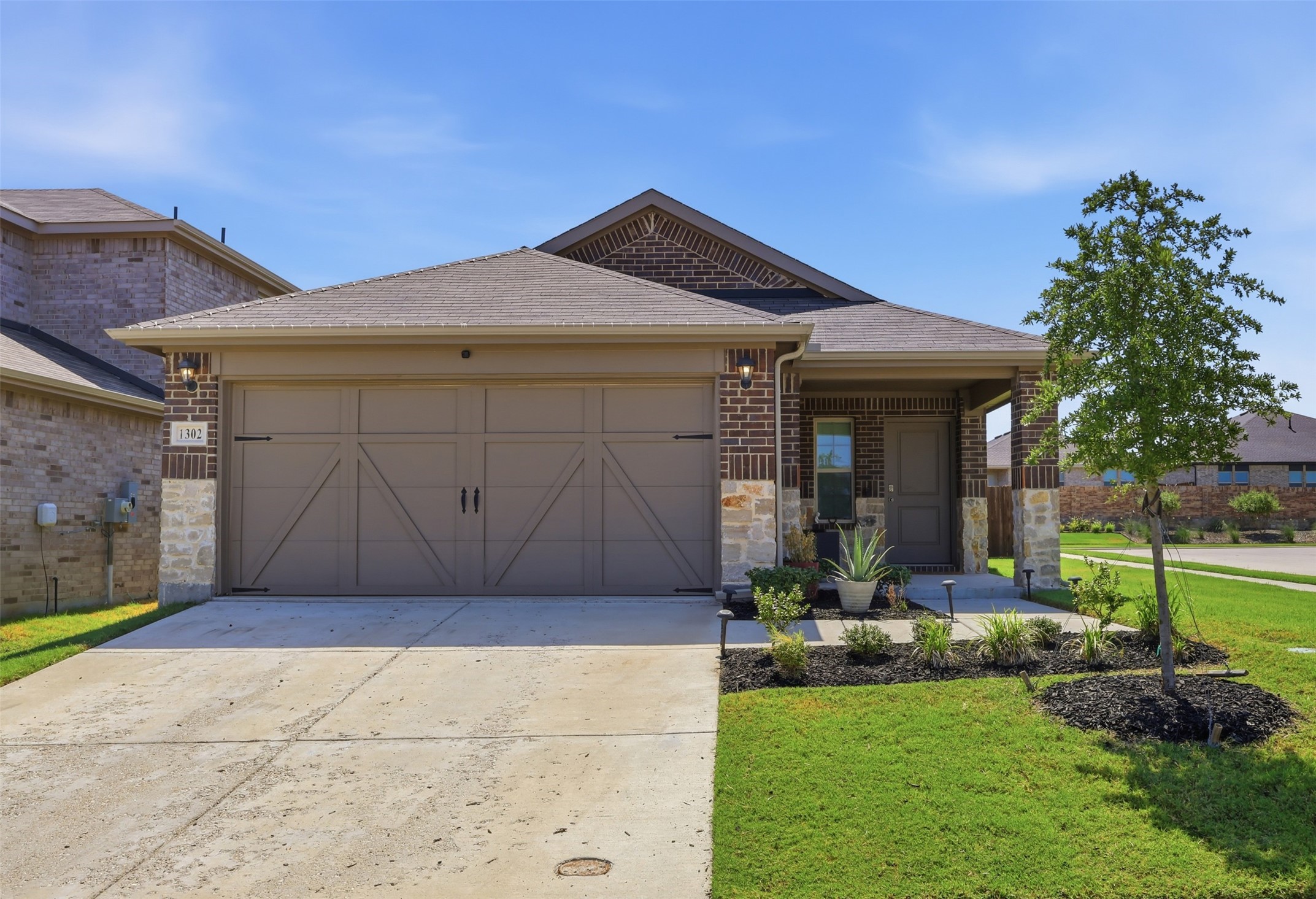 1302 Olivewood Place — photo