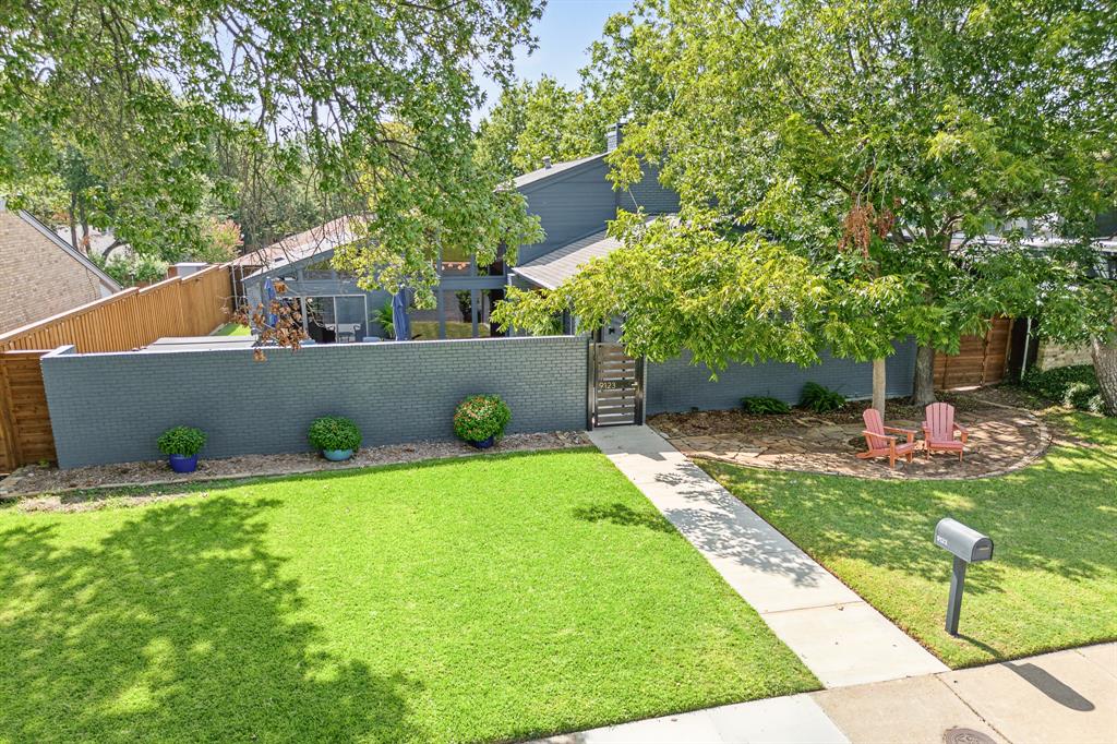 9123 Windcrest Drive — photo
