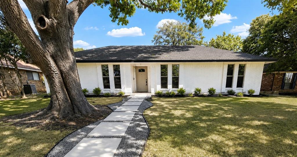 903 Emerson Drive — photo