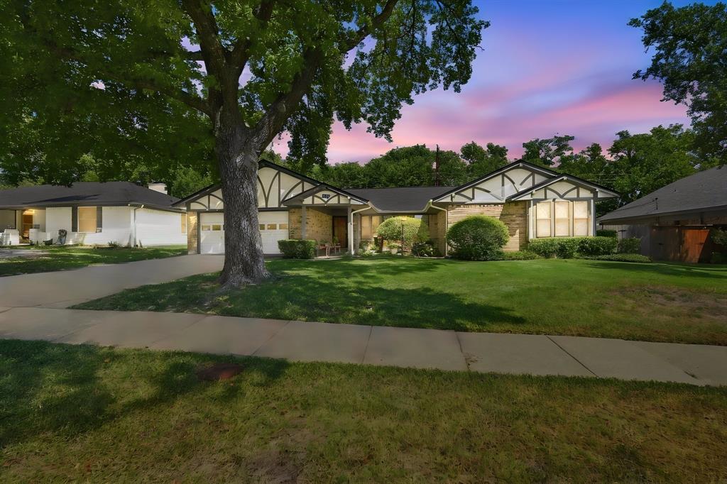 2310 Louise Lane — photo