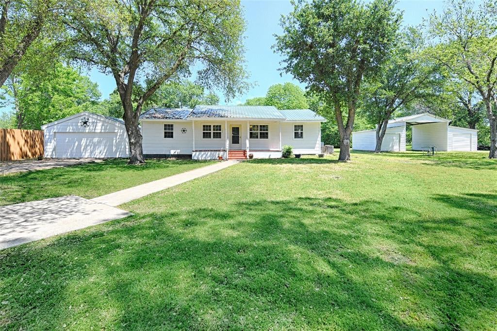 120 Janice Lane — photo