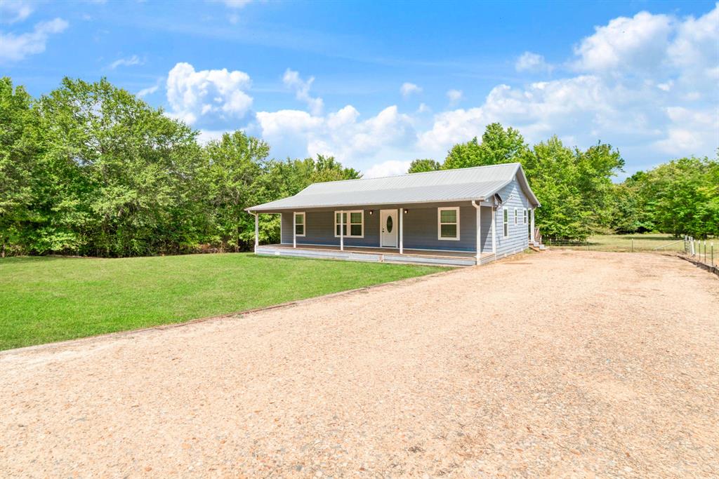 9006 County Road 43200 — photo