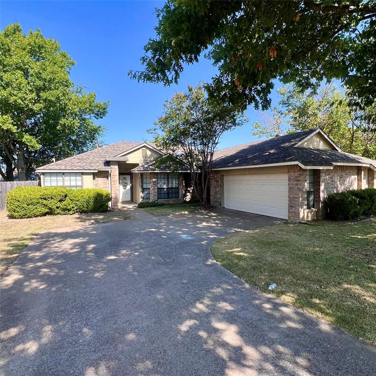205 Sunset Drive — photo