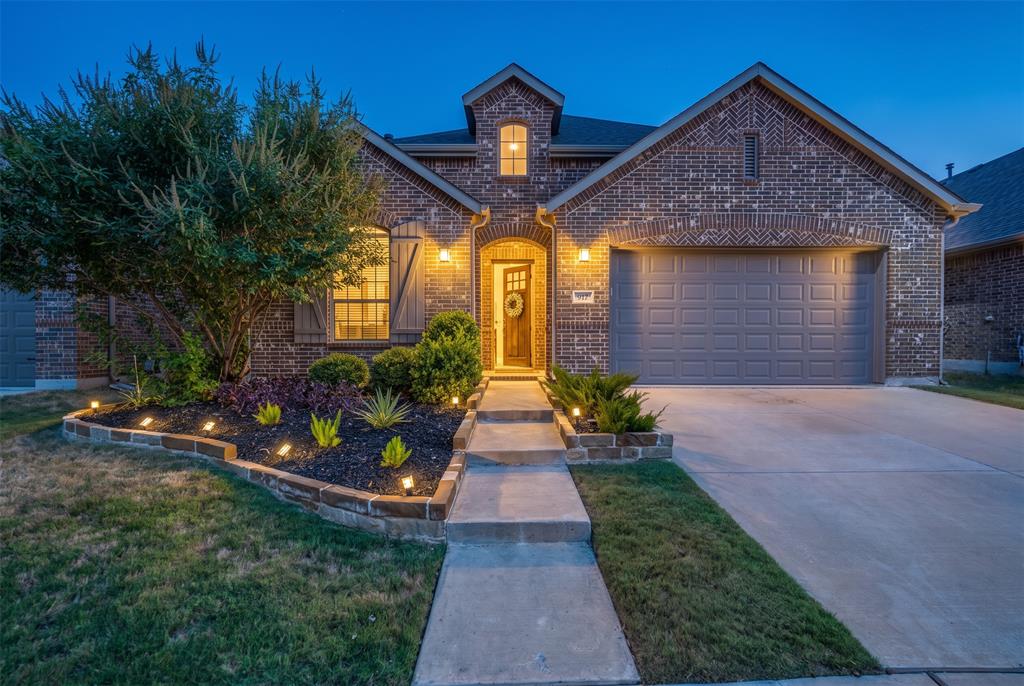 917 Meadows Drive — photo