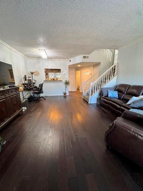 2411 Northlake Court — photo