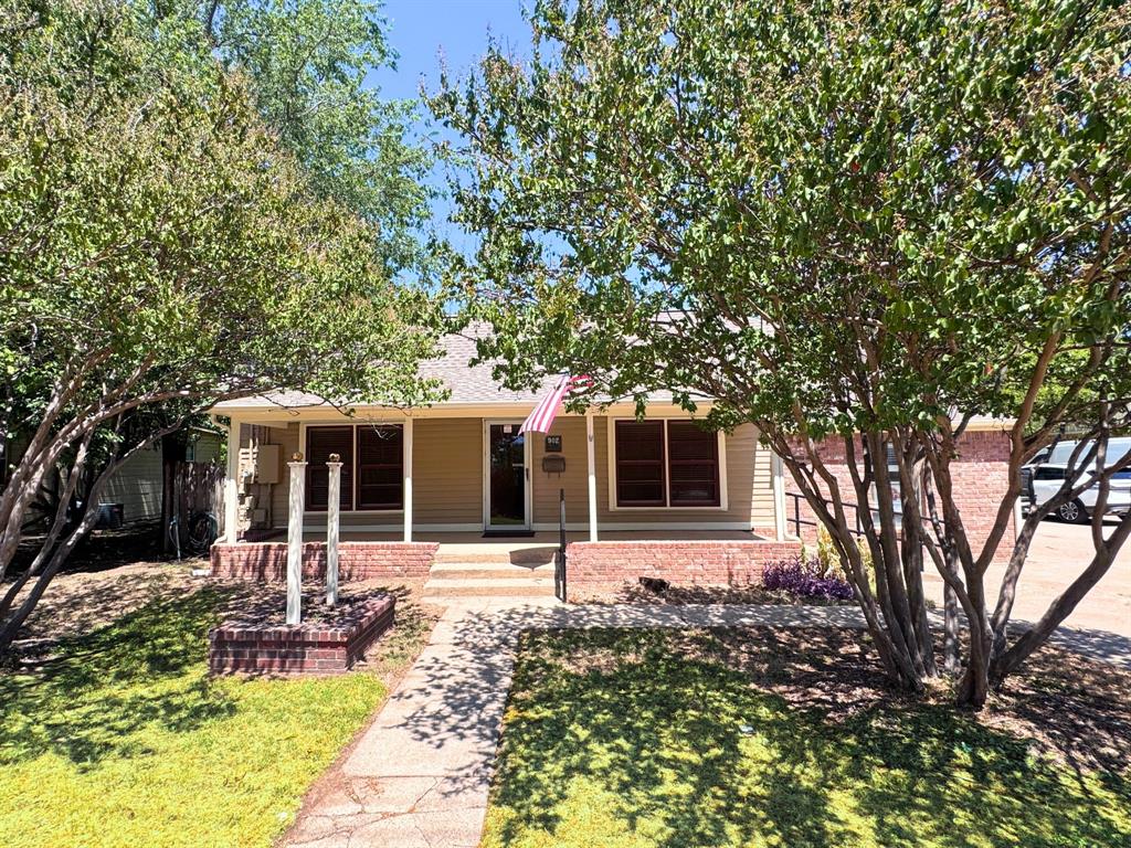 902 W Pearl Street — photo