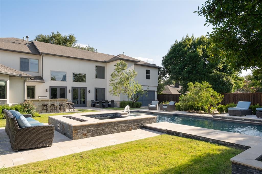 5517 Charlestown Drive — photo