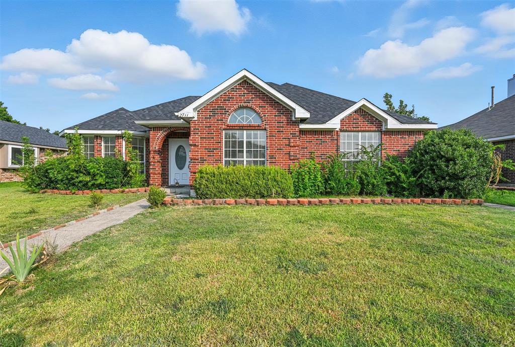 2711 Primrose Lane — photo
