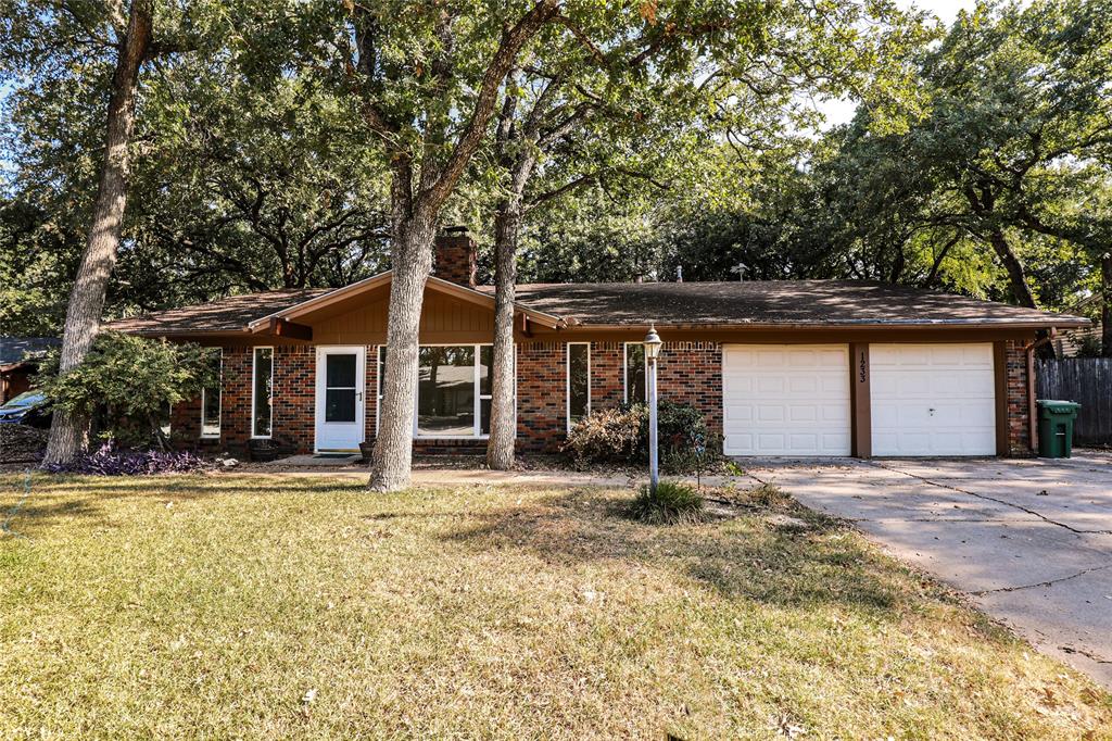 1233 Kathryn Street — photo