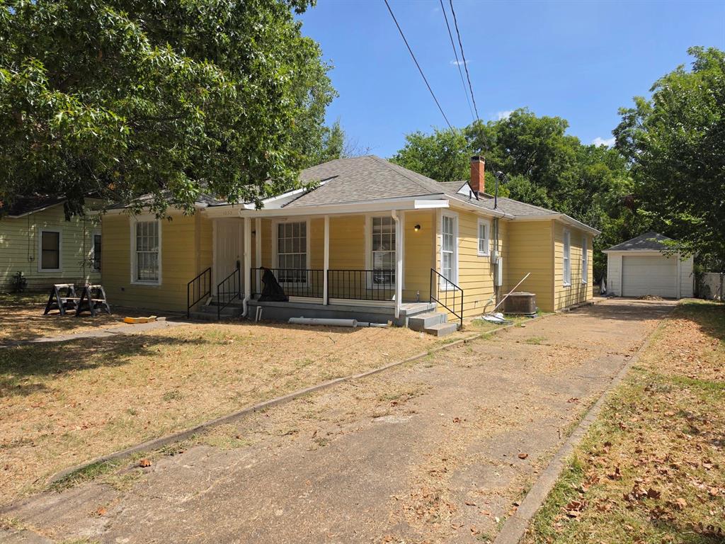 1033 Lockhart — photo