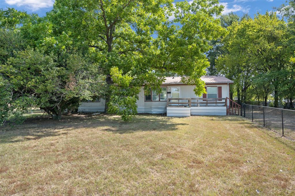 225 John Thomas Drive — photo